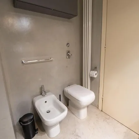 Appartamento The Rent - Cozy Two-bedroom In Porta Romana District *