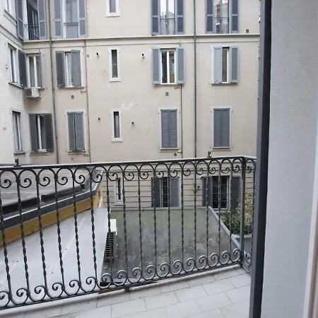 The Rent - Cozy Two-bedroom In Porta Romana District Mailand